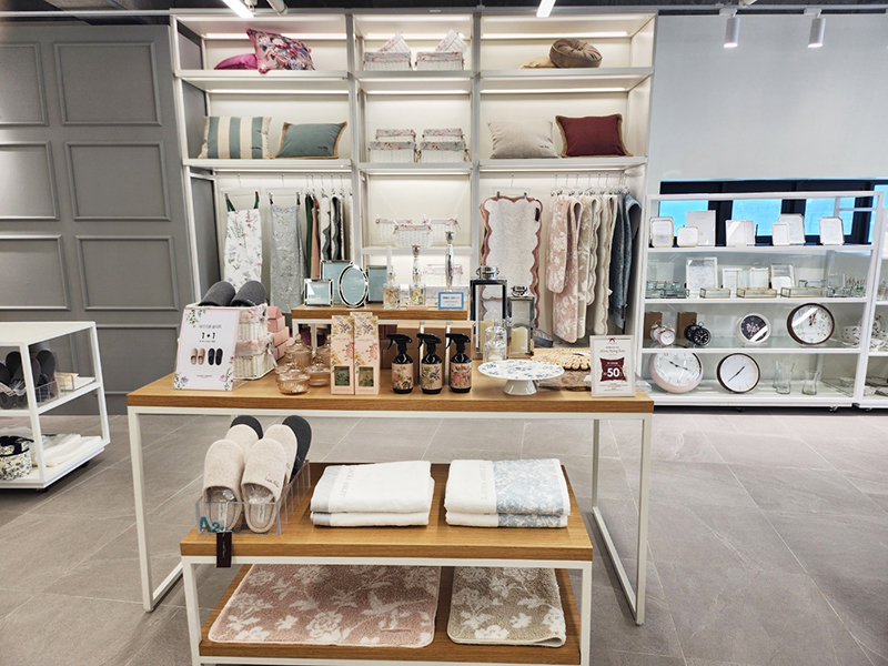 파리게이츠~로라애슐리 '크리스에프앤씨' 멀티스토어 1호점 오픈 1243-Image